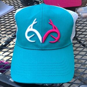 NWT Realtree Women's Truckers Hat Pink and Green Mesh Snap Back Antler Logo New